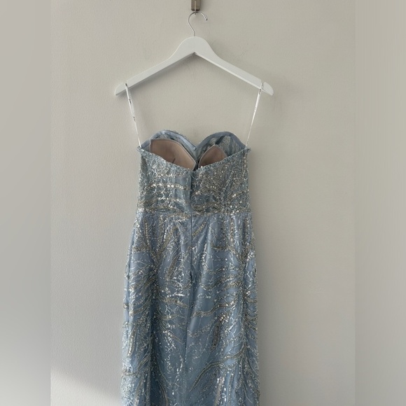 MAC DUGGAL Blue Strapless Embellished Trumpet Gown 4 - Picture 15 of 16